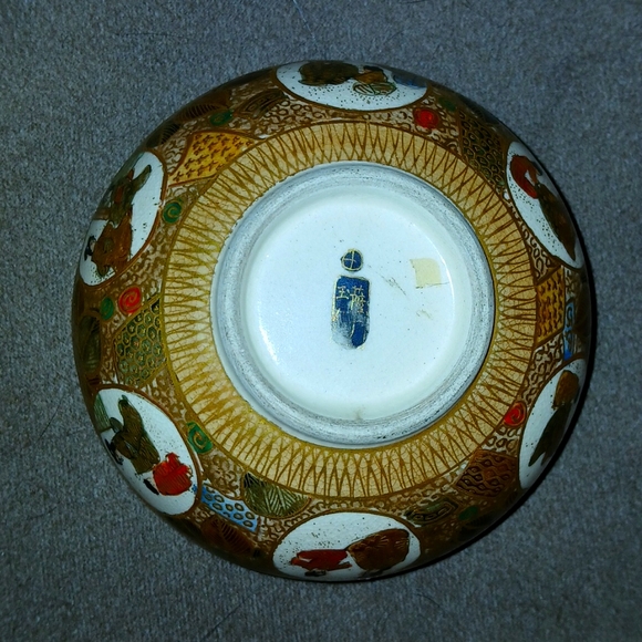 Antique Meiji period SATSUMA bowl - Picture 2 of 3